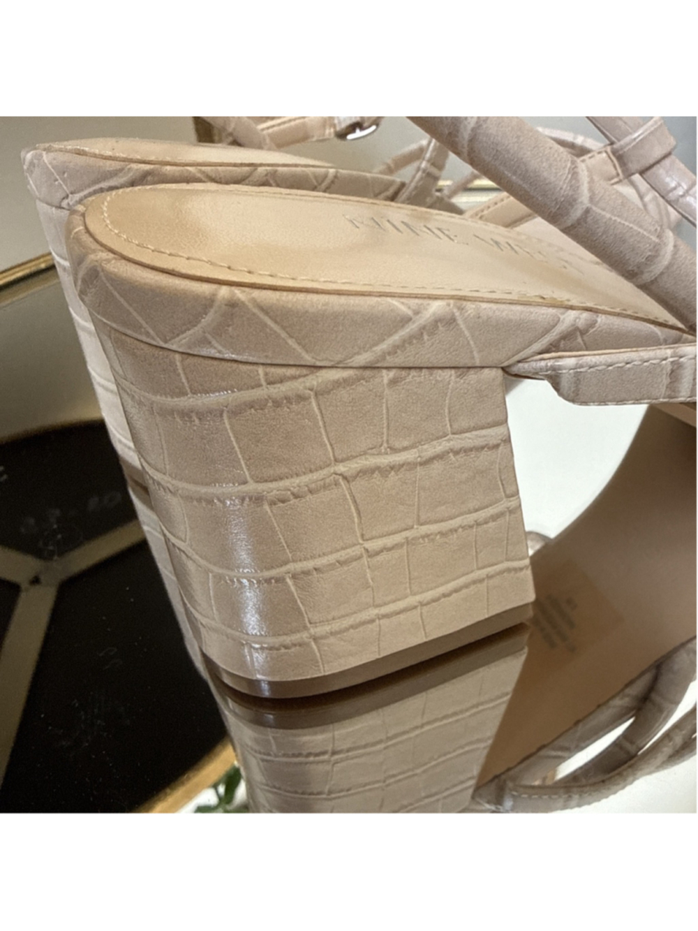 Nine West Gellar Block Heel Sandals Beige Taupe Crocodile Pattern Size 8.5 - Picture 5 of 6